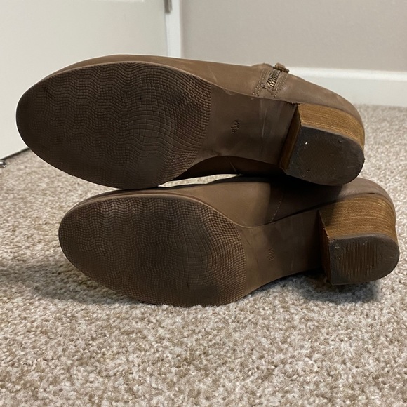 Crown Vintage Heeled Brown Booties - Picture 3 of 8